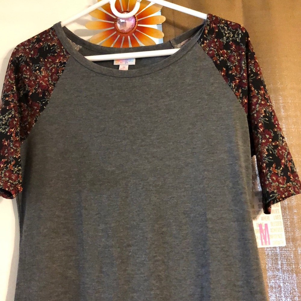 🔥NWT LULAROE JULIA DRESS SIZE M